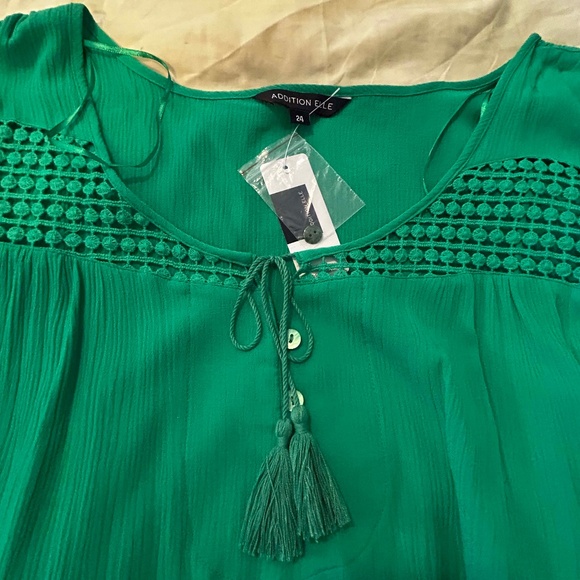 NEW PHOTOS! CROCHET DETAIL TOP, TASSLES, ¾ SLEEVES, KELLY GREEN, SIZE 24, RAYON/ - Picture 7 of 10
